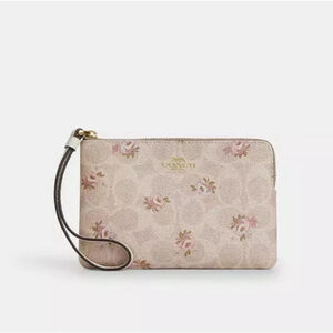 Coach Corner Zip Wristlet In Signature Canvas Floral Print Cream And Pink NWT